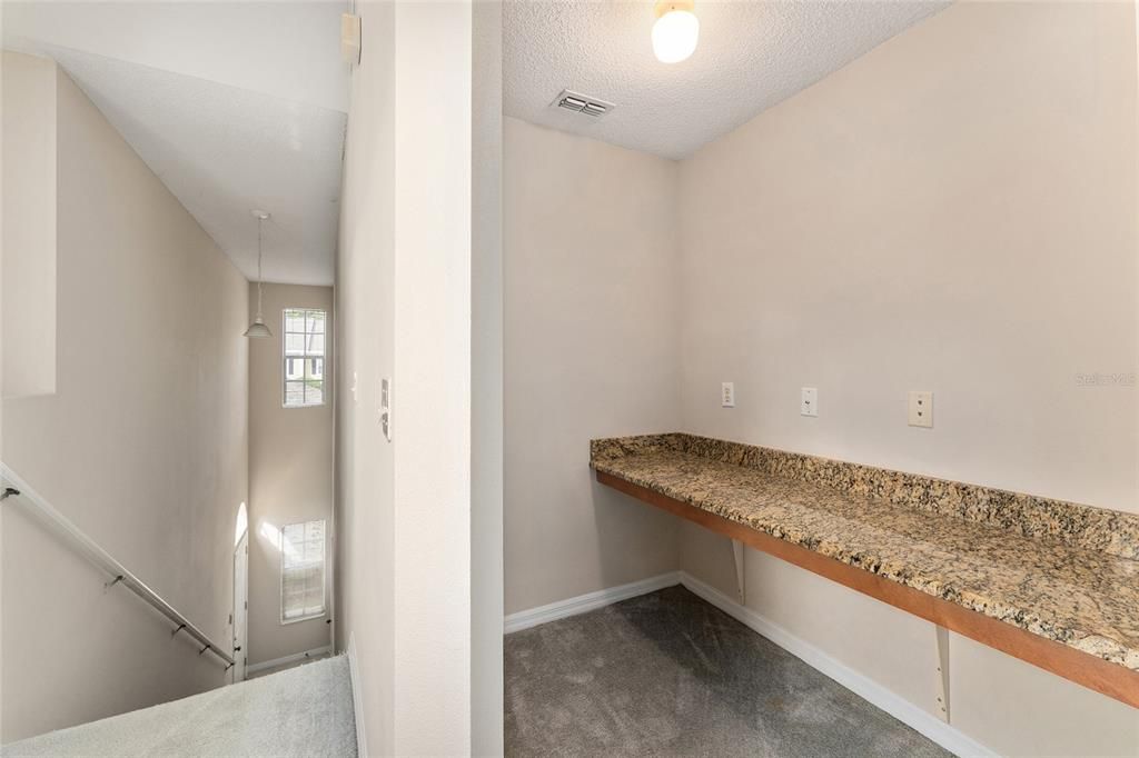 En Venta: $245,000 (3 camas, 2 baños, 1431 Pies cuadrados)