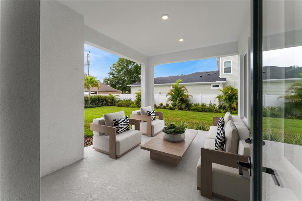 For Sale: $1,200,000 (3 beds, 2 baths, 2567 Square Feet)