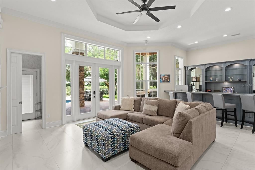 For Sale: $2,550,000 (5 beds, 4 baths, 5036 Square Feet)