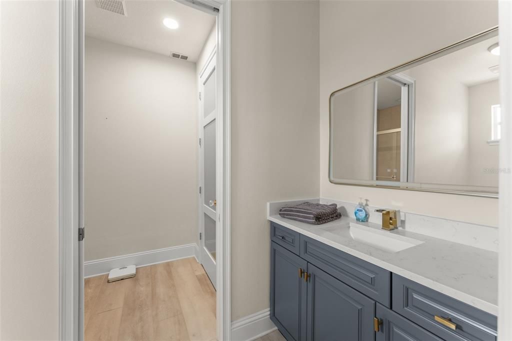 For Sale: $2,550,000 (5 beds, 4 baths, 5036 Square Feet)