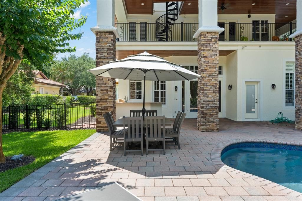 For Sale: $2,550,000 (5 beds, 4 baths, 5036 Square Feet)