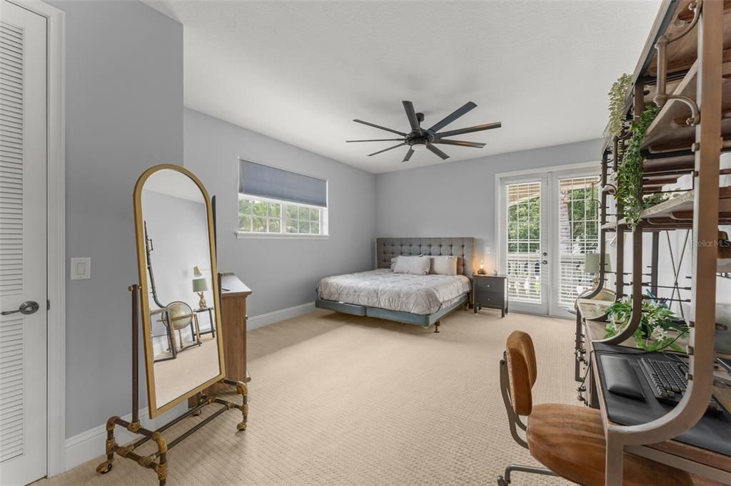 For Sale: $2,550,000 (5 beds, 4 baths, 5036 Square Feet)