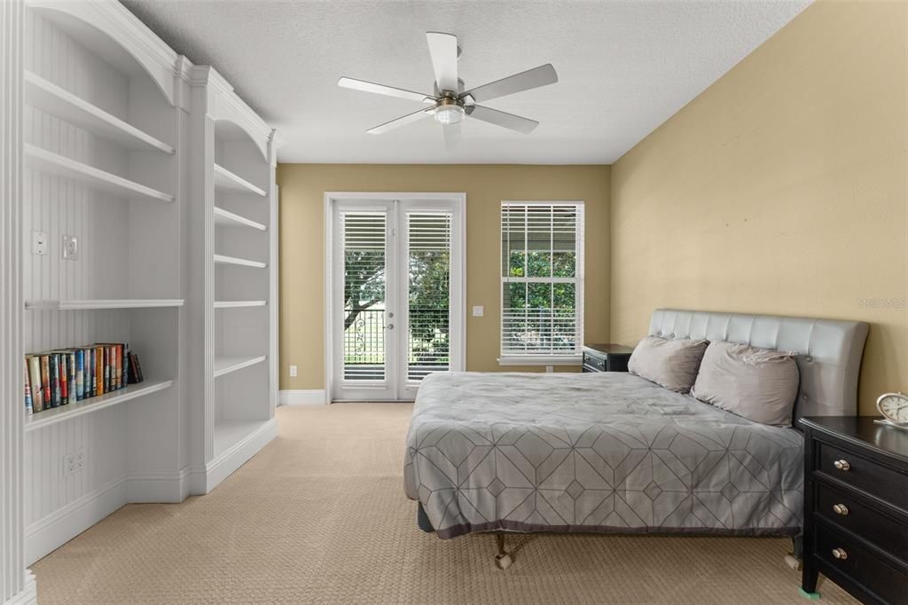 For Sale: $2,550,000 (5 beds, 4 baths, 5036 Square Feet)
