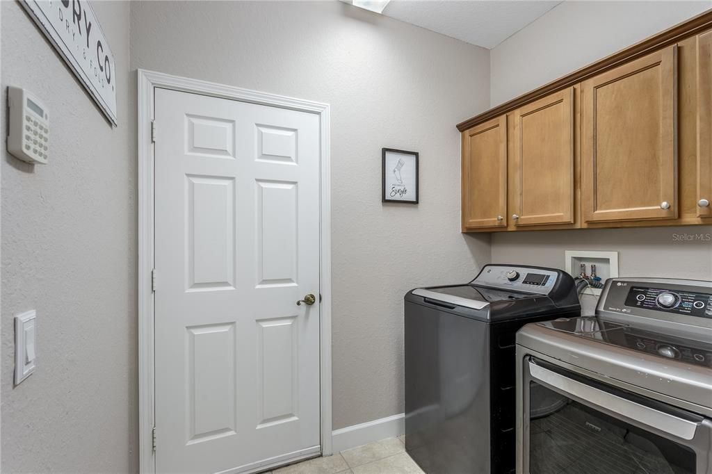 For Sale: $339,000 (3 beds, 2 baths, 1616 Square Feet)