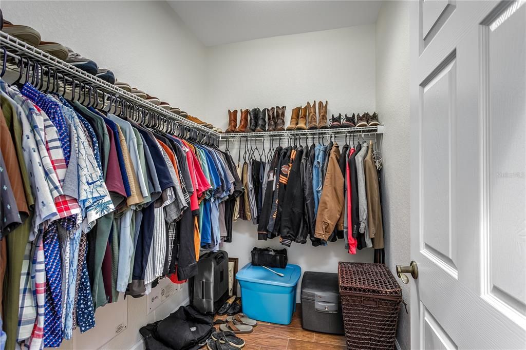 For Sale: $339,000 (3 beds, 2 baths, 1616 Square Feet)