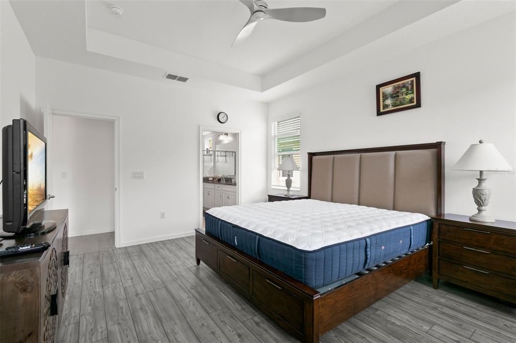 En Venta: $485,000 (4 camas, 2 baños, 2115 Pies cuadrados)