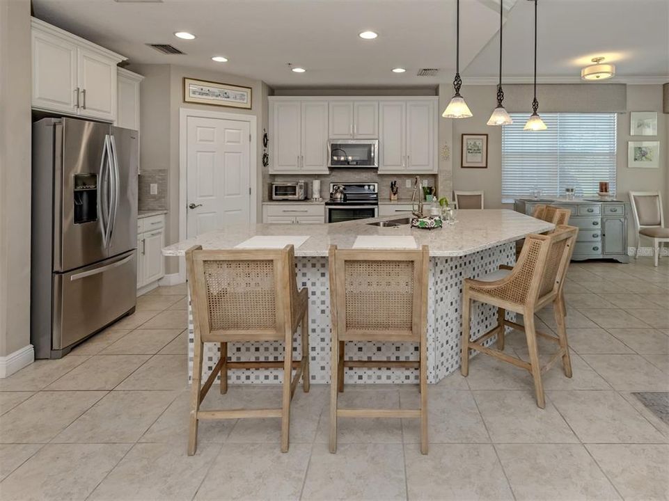 For Sale: $479,000 (3 beds, 2 baths, 1744 Square Feet)