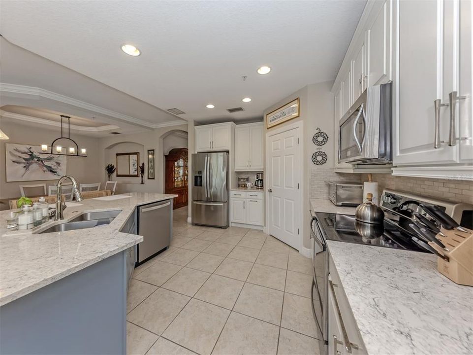 For Sale: $479,000 (3 beds, 2 baths, 1744 Square Feet)