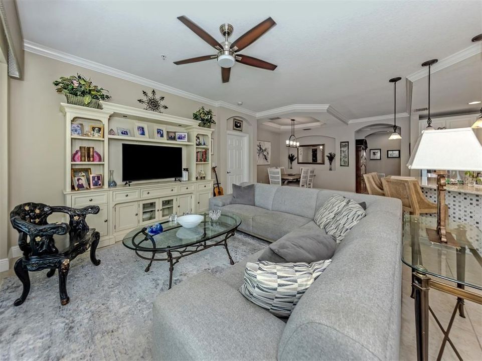 For Sale: $479,000 (3 beds, 2 baths, 1744 Square Feet)