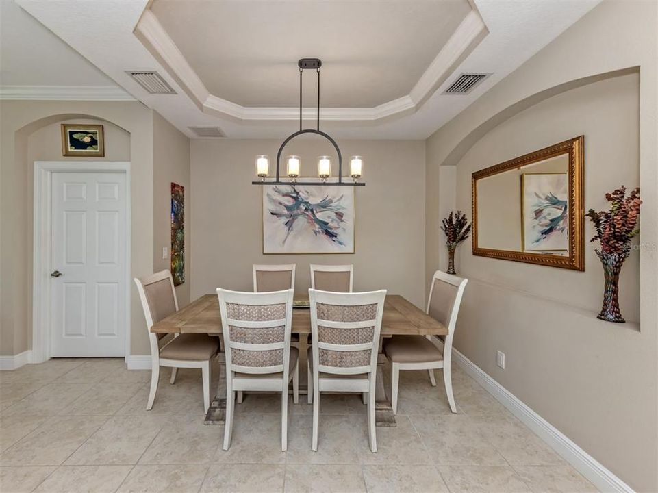 For Sale: $479,000 (3 beds, 2 baths, 1744 Square Feet)