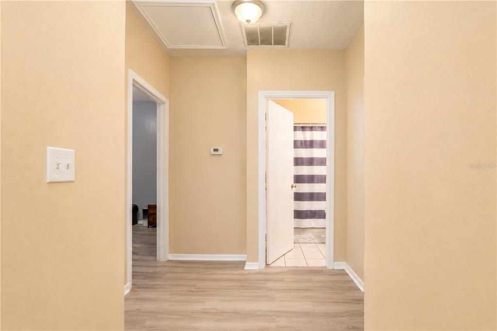 For Sale: $280,000 (3 beds, 2 baths, 1394 Square Feet)