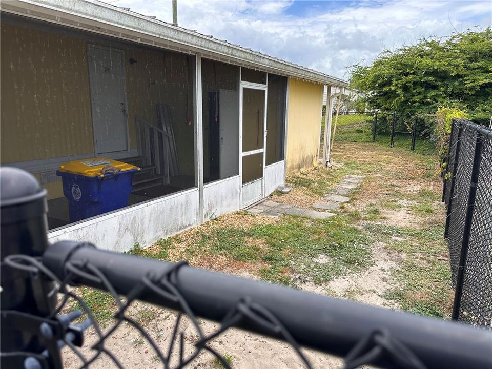 For Sale: $174,900 (2 beds, 2 baths, 1020 Square Feet)