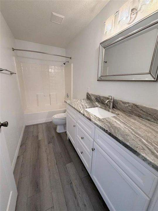 В аренду: $1,750 (2 спален, 2 ванн, 2074 Квадратных фут)