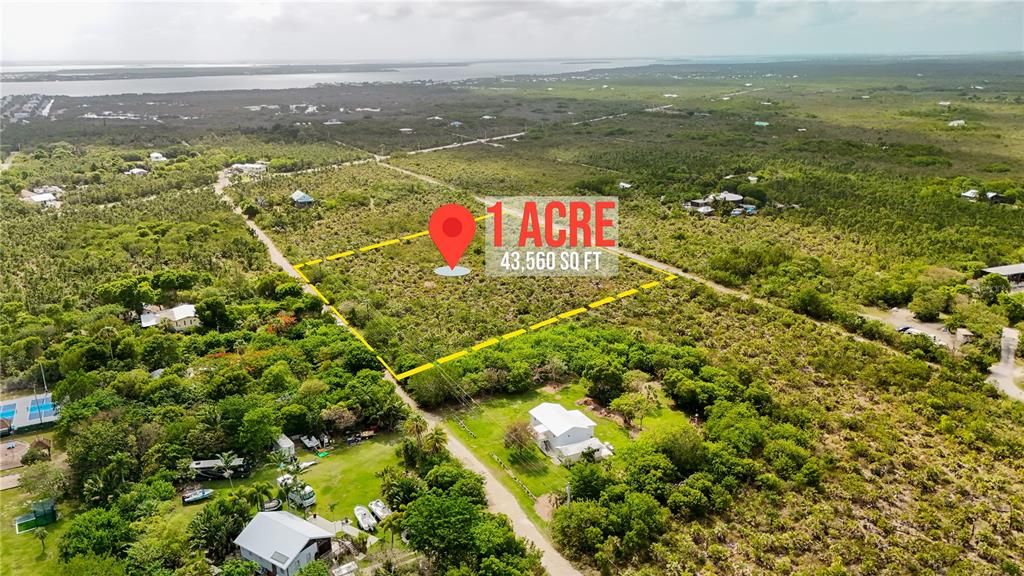 For Sale: $1,600,000 (1.01 acres)