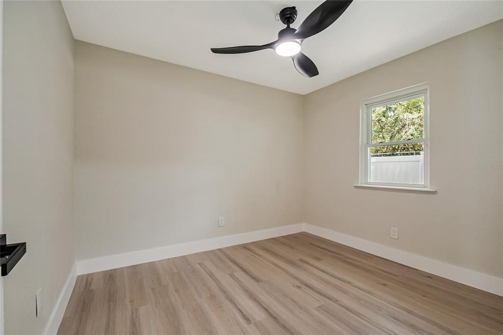 For Sale: $330,000 (3 beds, 2 baths, 1100 Square Feet)