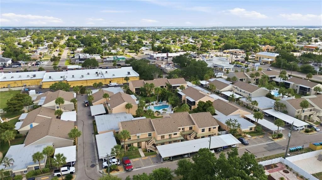 For Sale: $115,000 (2 beds, 2 baths, 947 Square Feet)