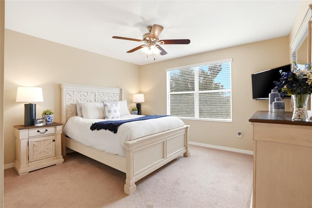 For Sale: $249,900 (3 beds, 2 baths, 1400 Square Feet)