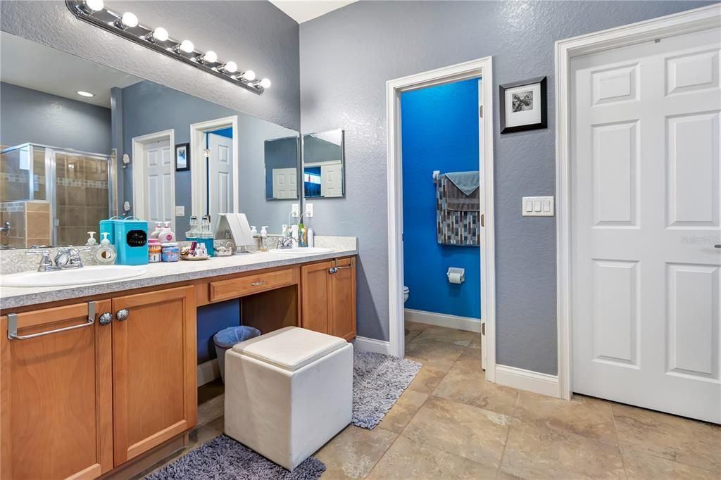 For Sale: $475,000 (4 beds, 3 baths, 2856 Square Feet)