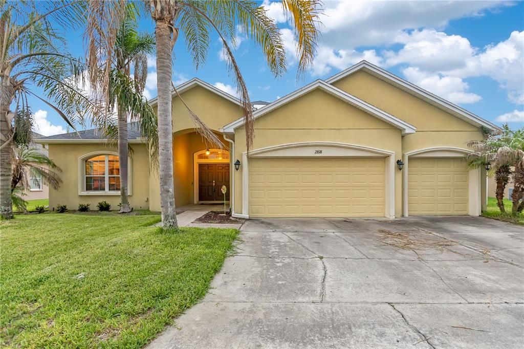 For Sale: $475,000 (4 beds, 3 baths, 2856 Square Feet)