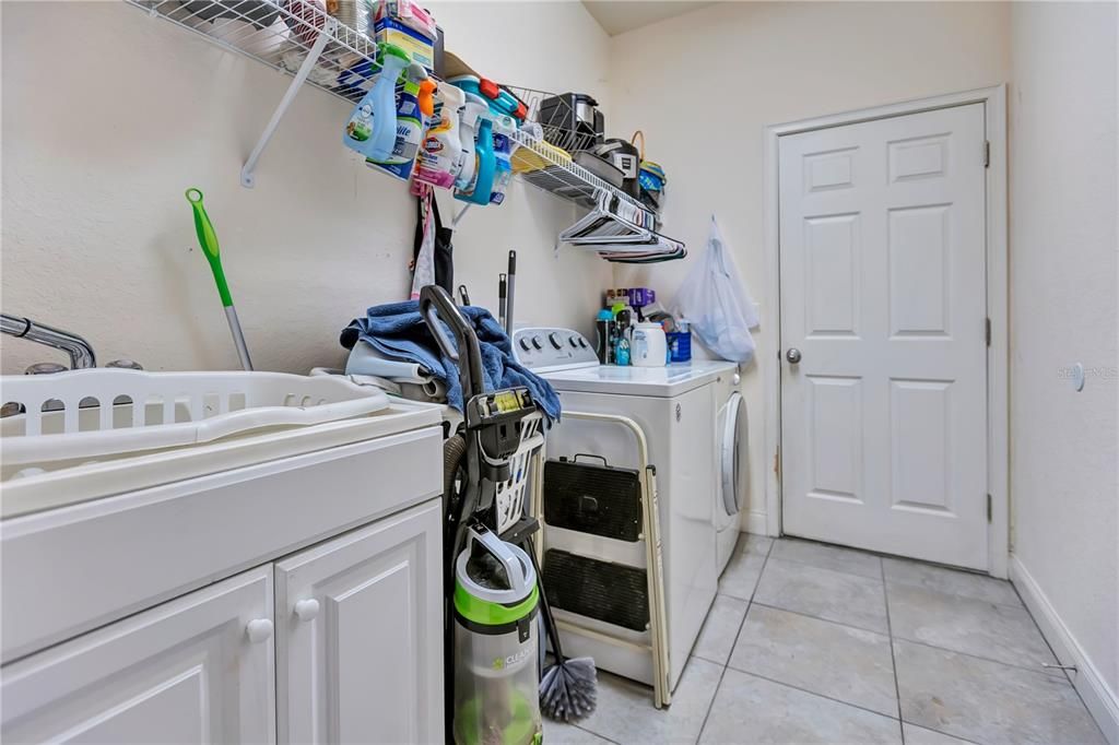 For Sale: $475,000 (4 beds, 3 baths, 2856 Square Feet)