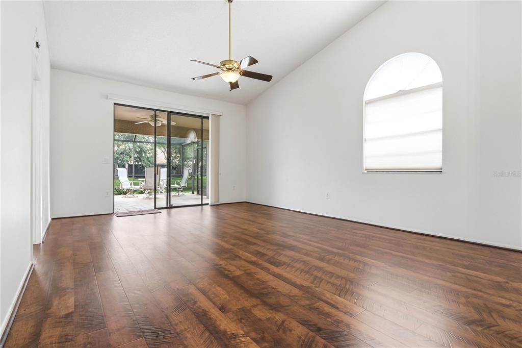 En Venta: $420,000 (2 camas, 2 baños, 1659 Pies cuadrados)