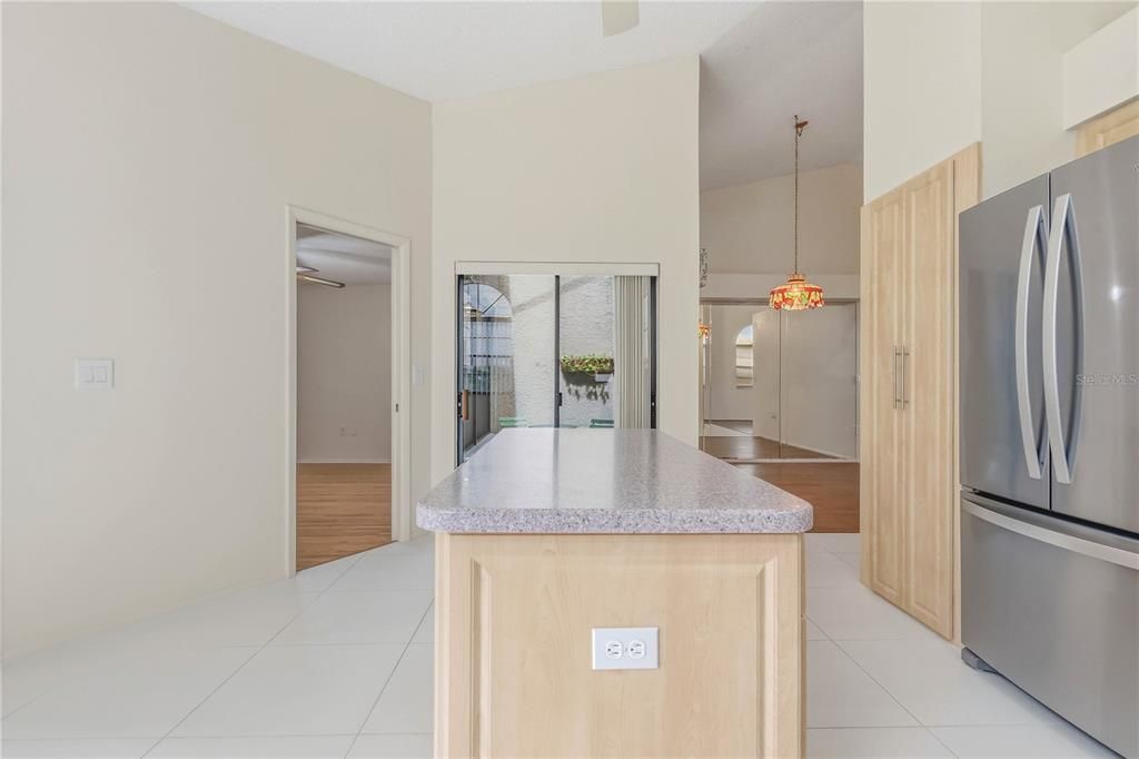 En Venta: $420,000 (2 camas, 2 baños, 1659 Pies cuadrados)
