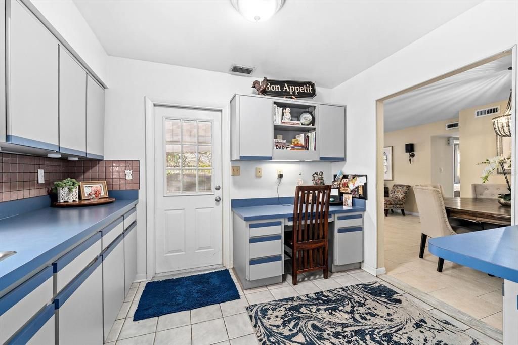 For Rent: $3,500 (2 beds, 2 baths, 1802 Square Feet)