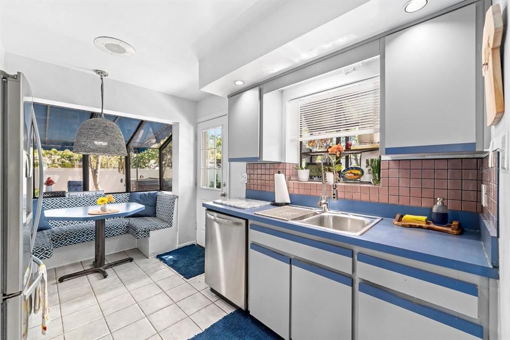 For Rent: $3,500 (2 beds, 2 baths, 1802 Square Feet)
