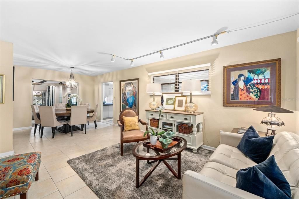For Rent: $3,500 (2 beds, 2 baths, 1802 Square Feet)