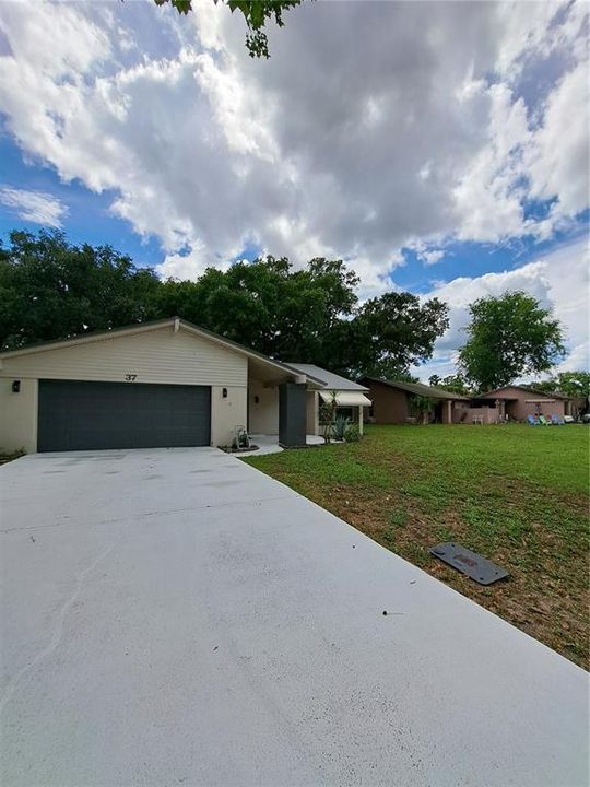 For Sale: $330,000 (3 beds, 2 baths, 1458 Square Feet)