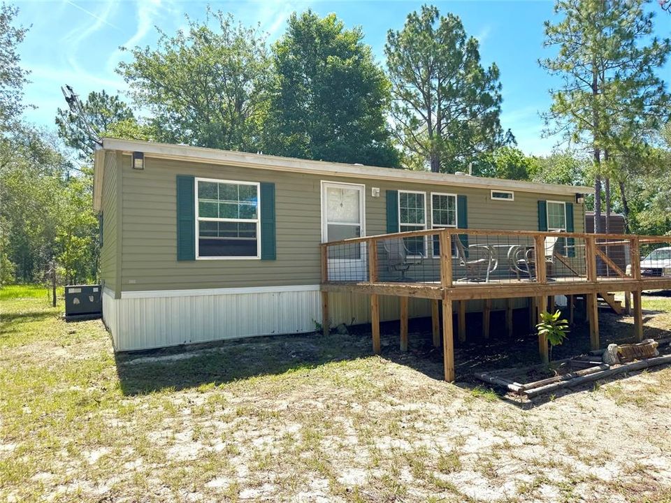 For Sale: $249,900 (3 beds, 2 baths, 1080 Square Feet)