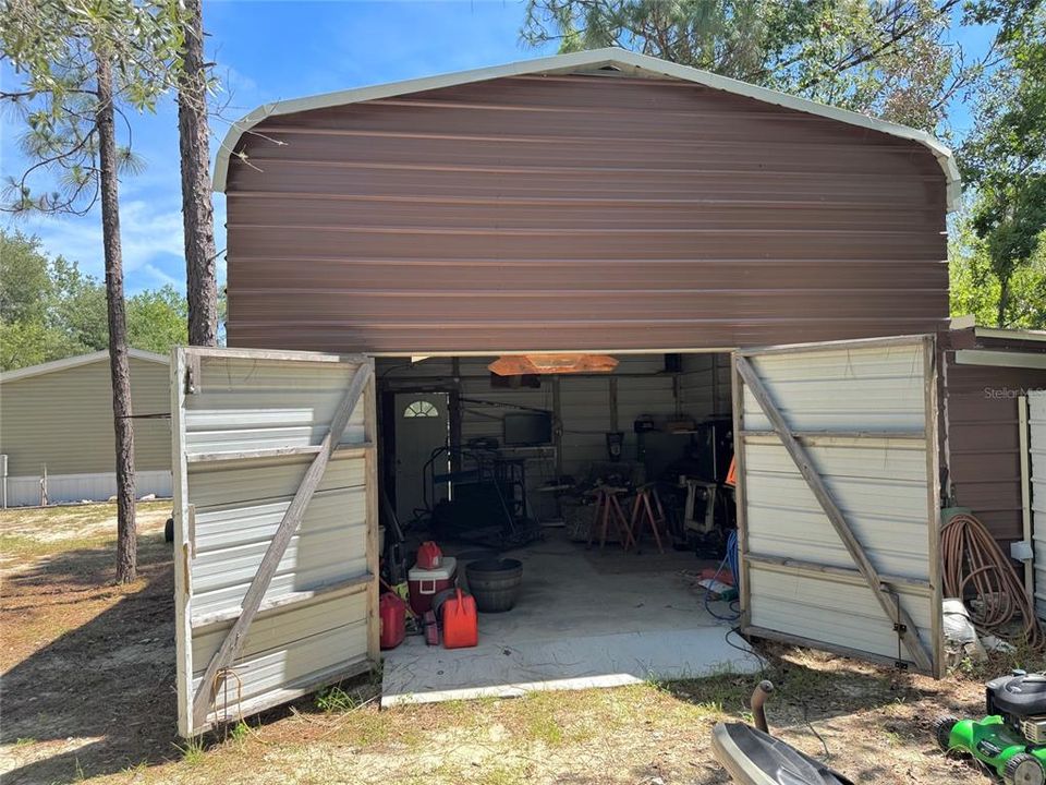 For Sale: $249,900 (3 beds, 2 baths, 1080 Square Feet)