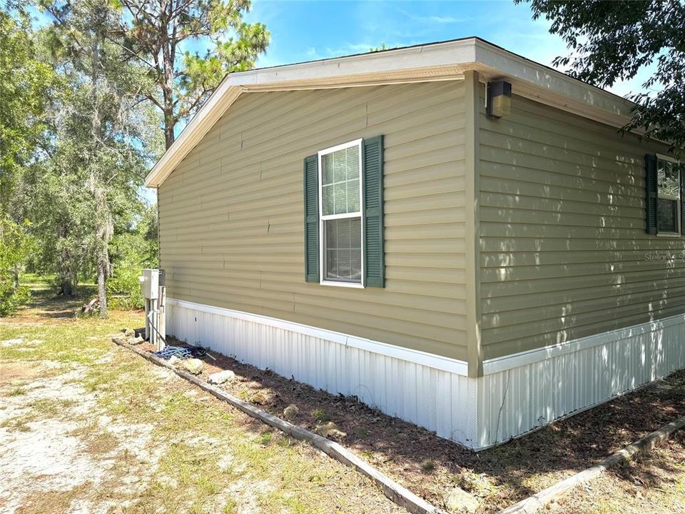 For Sale: $249,900 (3 beds, 2 baths, 1080 Square Feet)