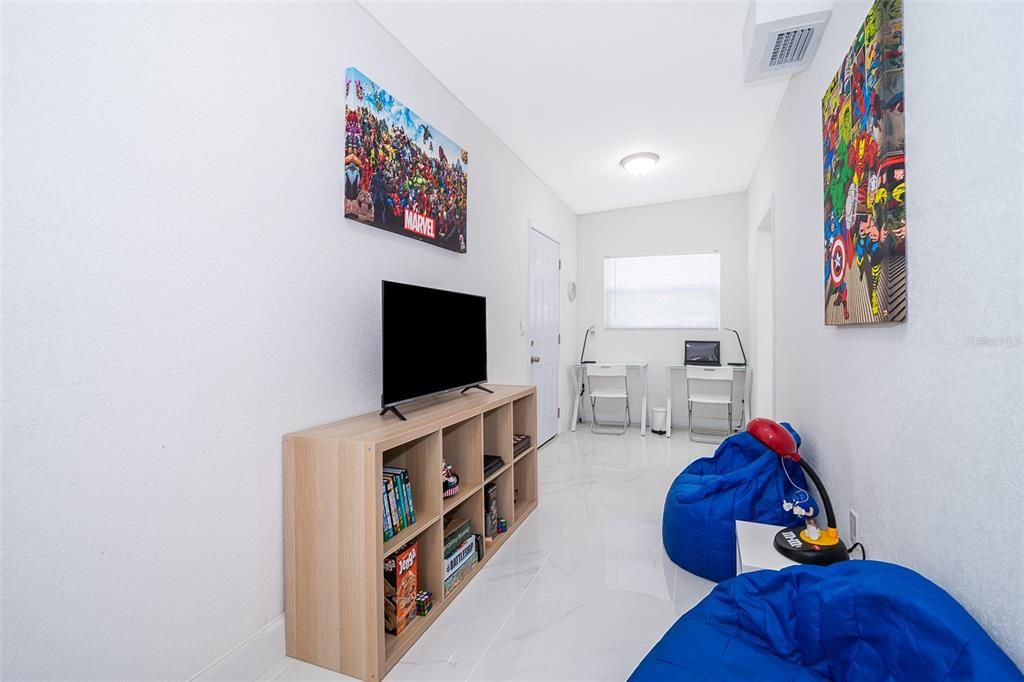 En Venta: $329,500 (3 camas, 2 baños, 1351 Pies cuadrados)