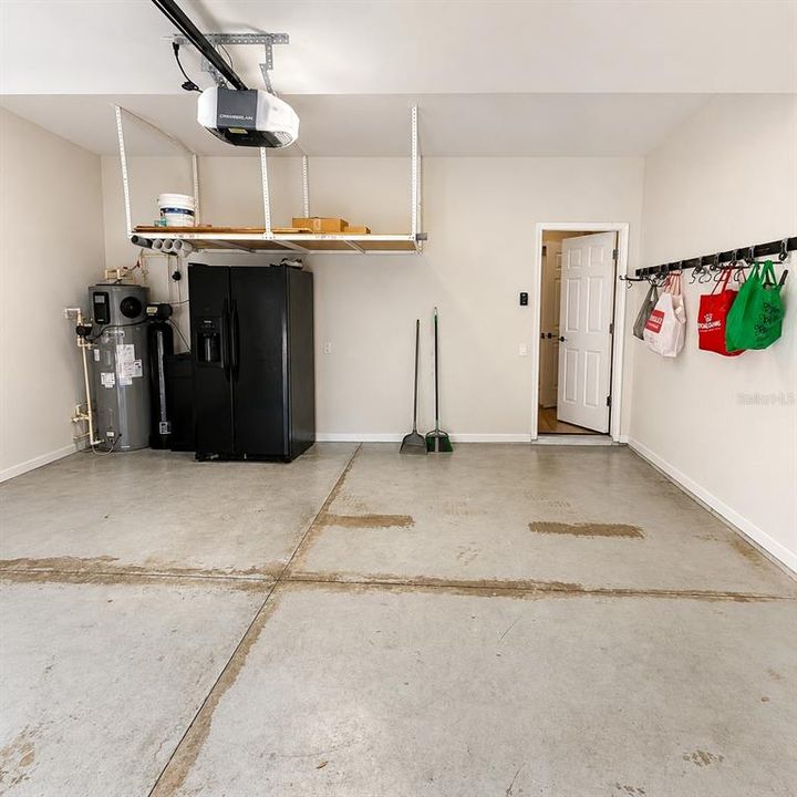 En Renta: $2,300 (3 camas, 2 baños, 1750 Pies cuadrados)