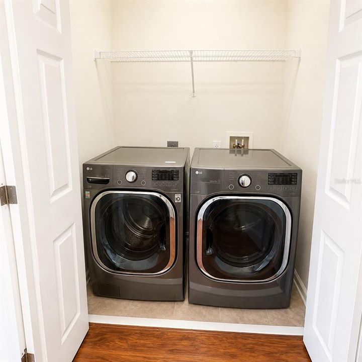 En Renta: $2,300 (3 camas, 2 baños, 1750 Pies cuadrados)