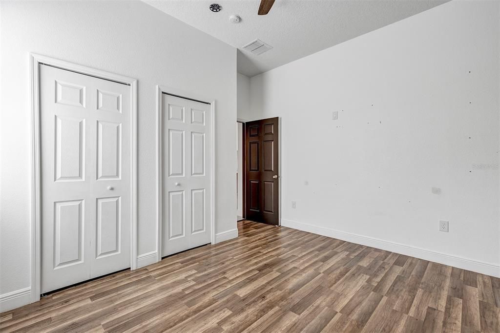 For Sale: $499,000 (3 beds, 3 baths, 2160 Square Feet)