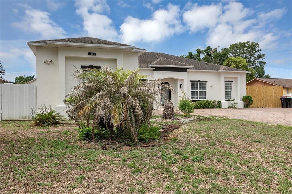 For Sale: $499,000 (3 beds, 3 baths, 2160 Square Feet)