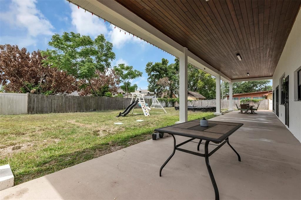 For Sale: $499,000 (3 beds, 3 baths, 2160 Square Feet)
