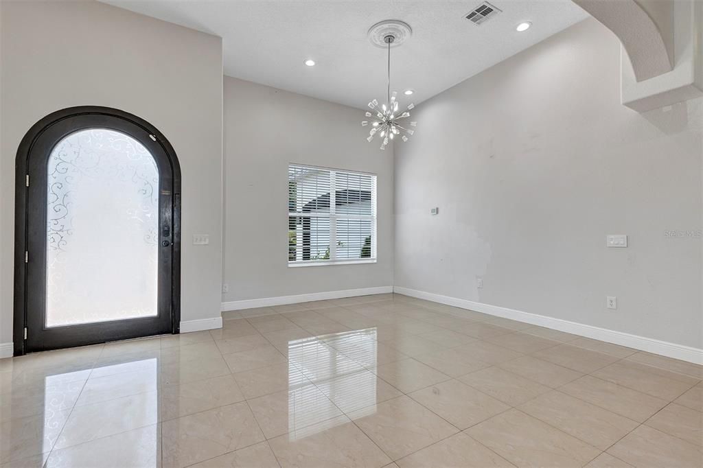 For Sale: $499,000 (3 beds, 3 baths, 2160 Square Feet)