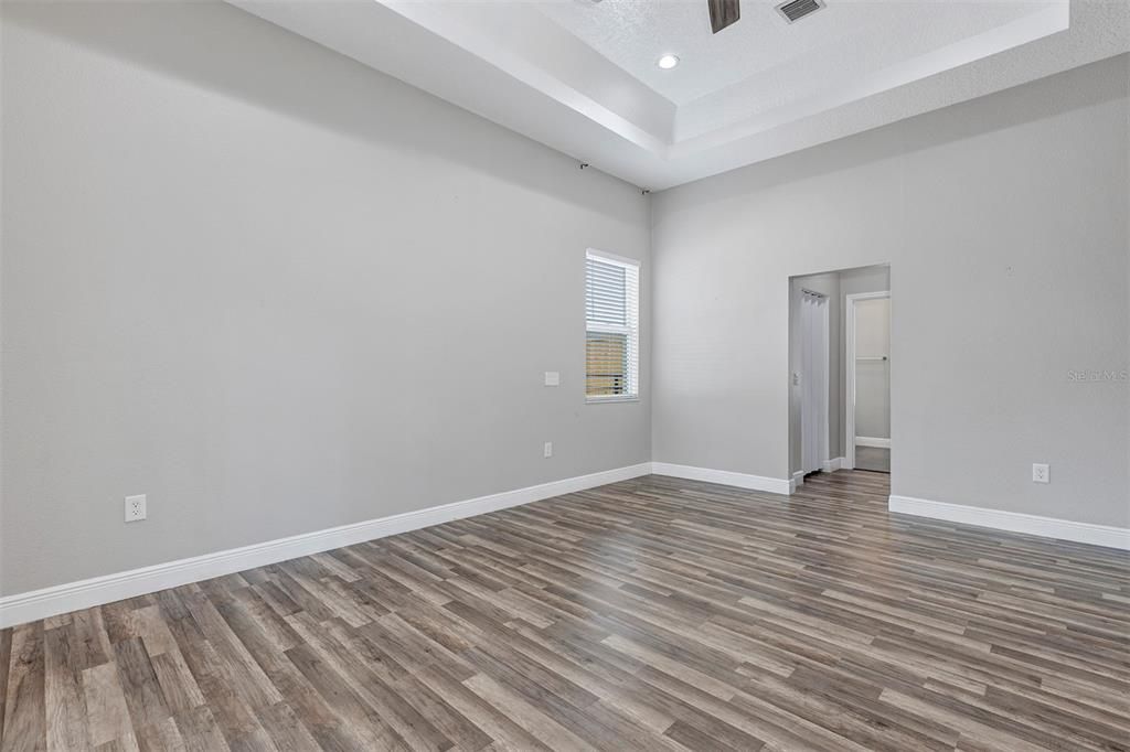 For Sale: $499,000 (3 beds, 3 baths, 2160 Square Feet)