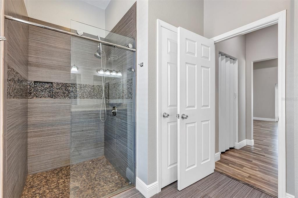 For Sale: $499,000 (3 beds, 3 baths, 2160 Square Feet)