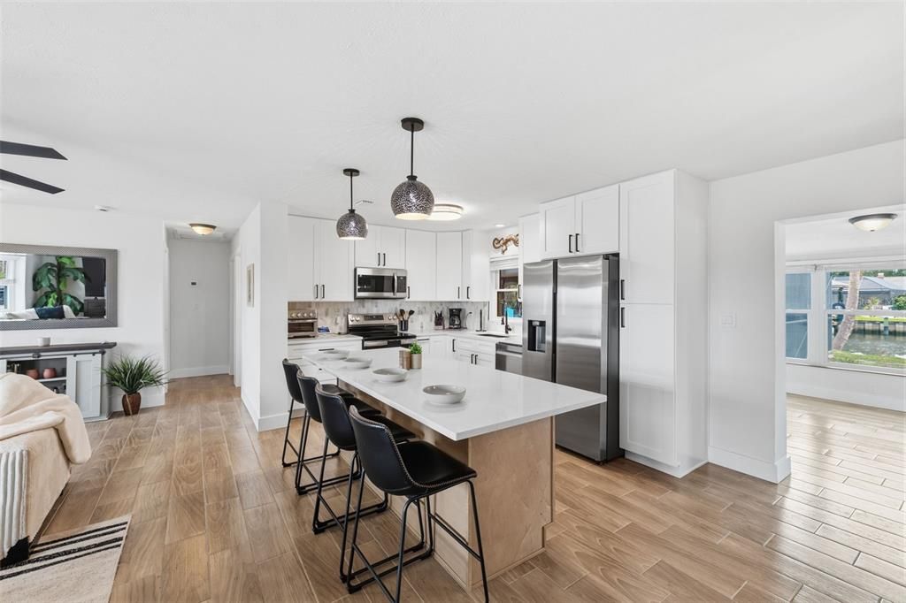 En Venta: $749,900 (3 camas, 3 baños, 1992 Pies cuadrados)