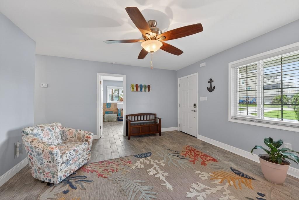 For Sale: $425,000 (3 beds, 2 baths, 1528 Square Feet)