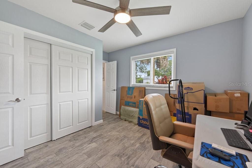 For Sale: $425,000 (3 beds, 2 baths, 1528 Square Feet)
