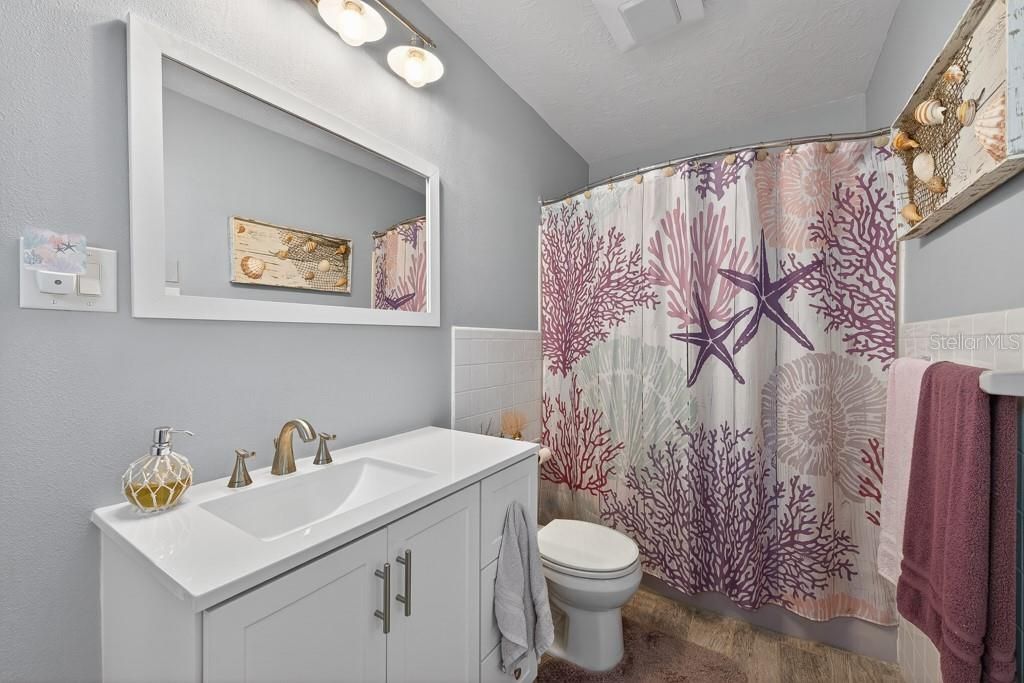 For Sale: $425,000 (3 beds, 2 baths, 1528 Square Feet)