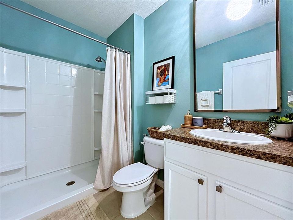 For Sale: $500,000 (5 beds, 3 baths, 2447 Square Feet)