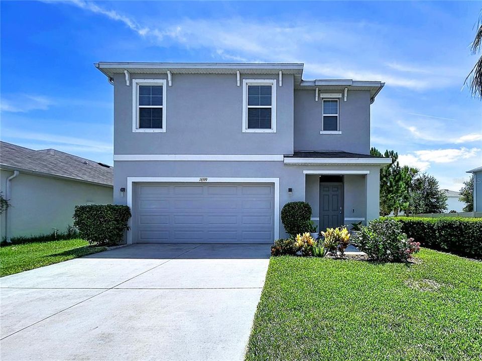 For Sale: $500,000 (5 beds, 3 baths, 2447 Square Feet)