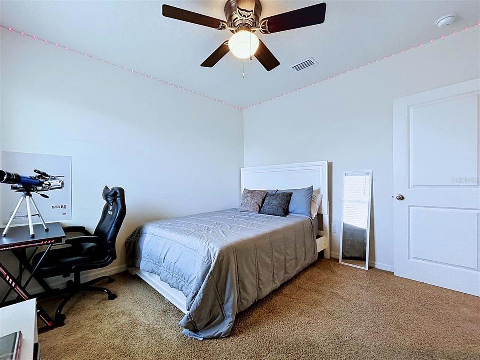 For Sale: $500,000 (5 beds, 3 baths, 2447 Square Feet)
