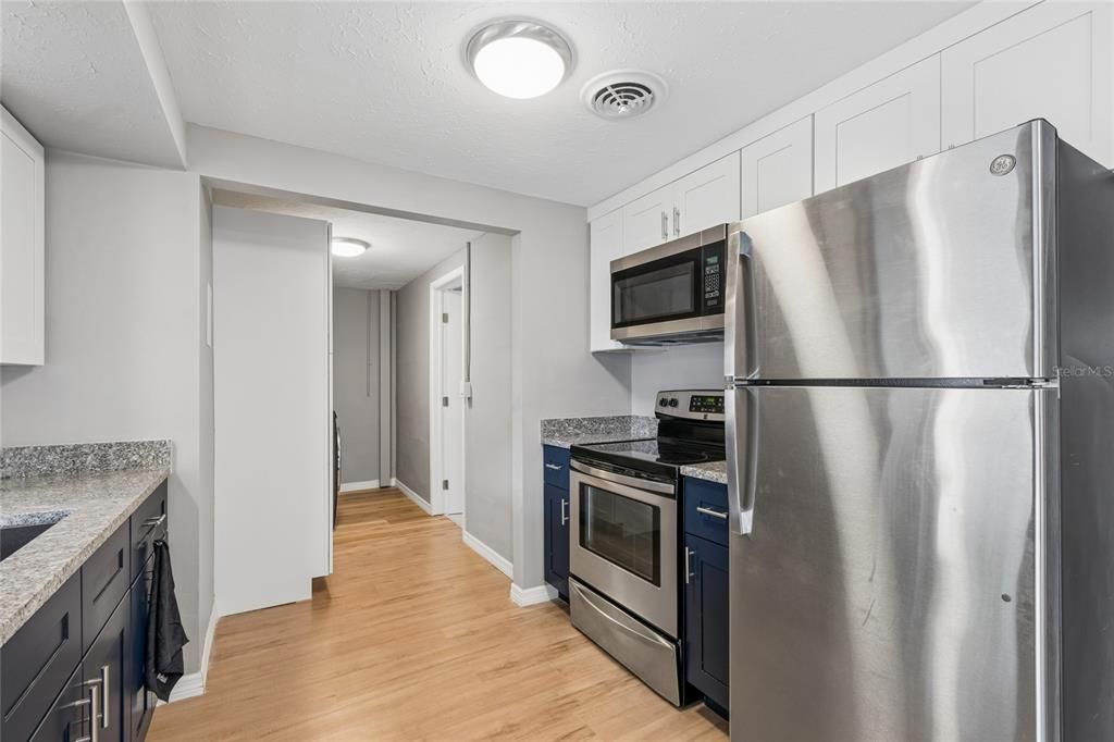 For Sale: $365,000 (3 beds, 1 baths, 1118 Square Feet)